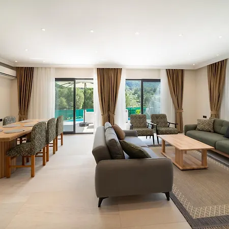 Loop House - Luxury With Pool In Yesiluezuemlue Βίλα