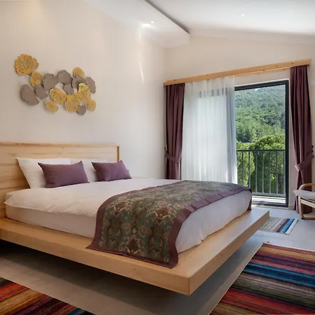 Loop House - Luxury With Pool In Yesiluezuemlue Willa