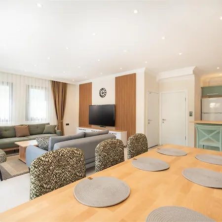 Βίλα Loop House - Luxury With Pool In Yesiluezuemlue Φετιγιέ