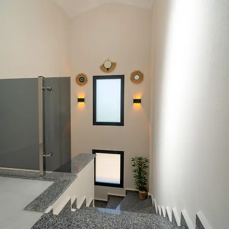 别墅 Loop House - Luxury With Pool In Yesiluezuemlue